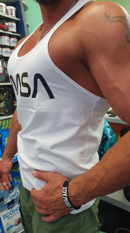 a1b5fa0292d6947636e68e7eaa4fb623