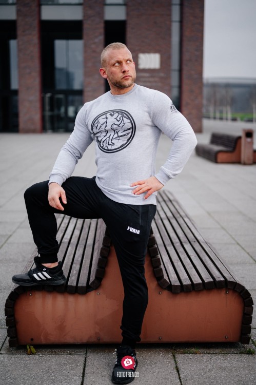 9668cd003d397cdbbc6f2728d9e6acea