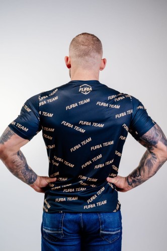 koszulka-meska-czarna-złote-logo-furia 2.jpg