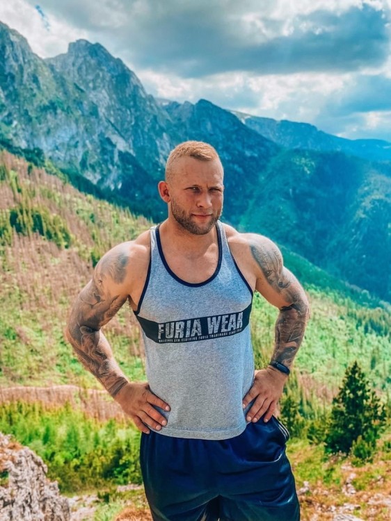 tanktop-meski-furiawear.jpg