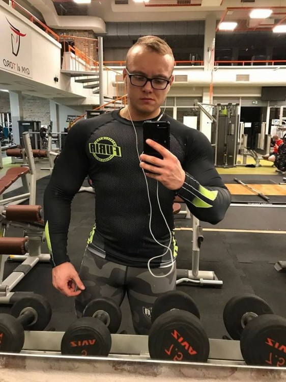 16de1efe9a7b6dc2580bdcdd69ddd742