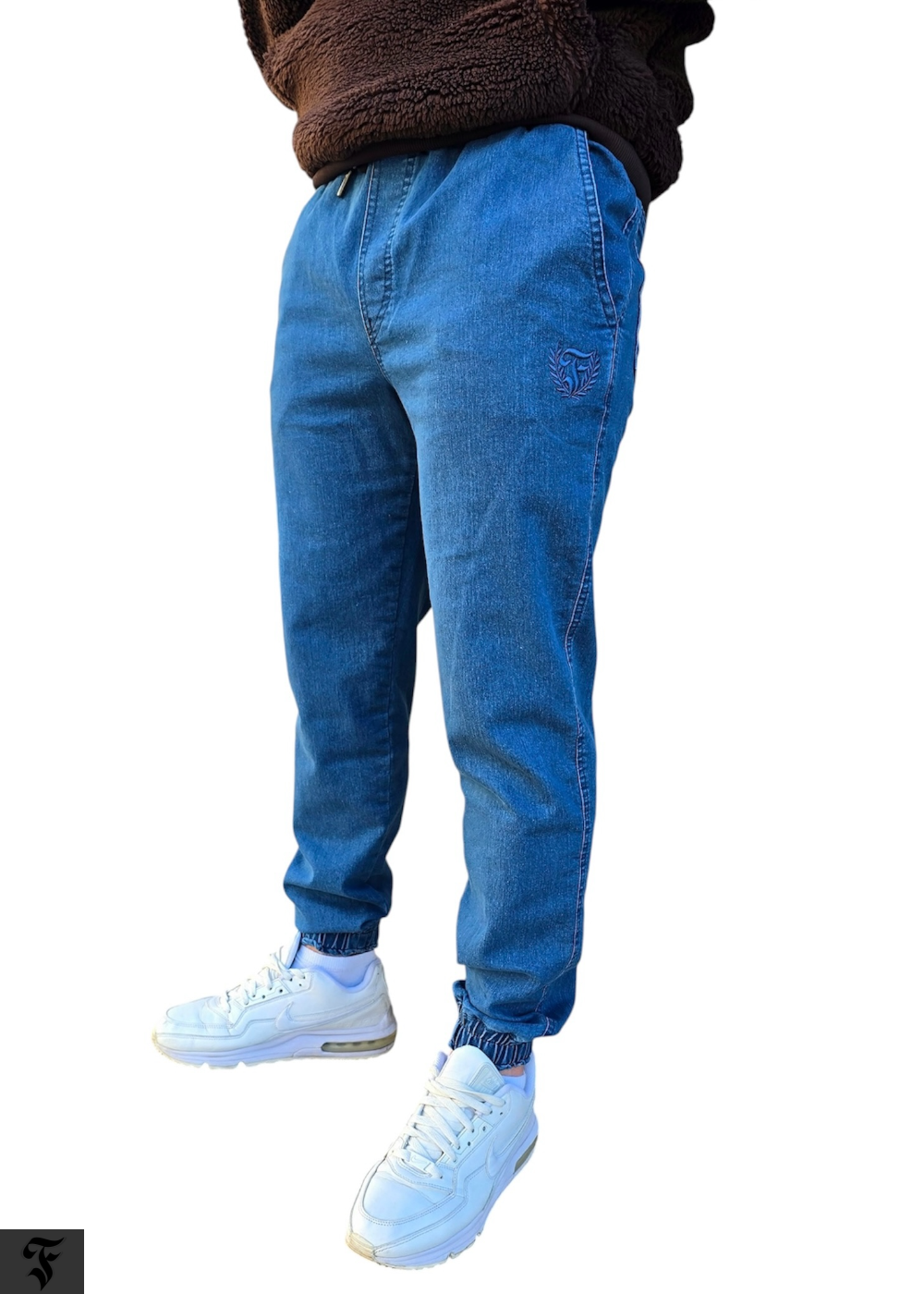 spodnie-joggery-niebieskie-haft-furia-basic