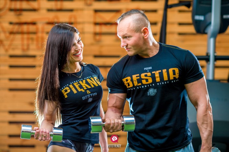 216053c8adad3ad03f72bbff52c15603