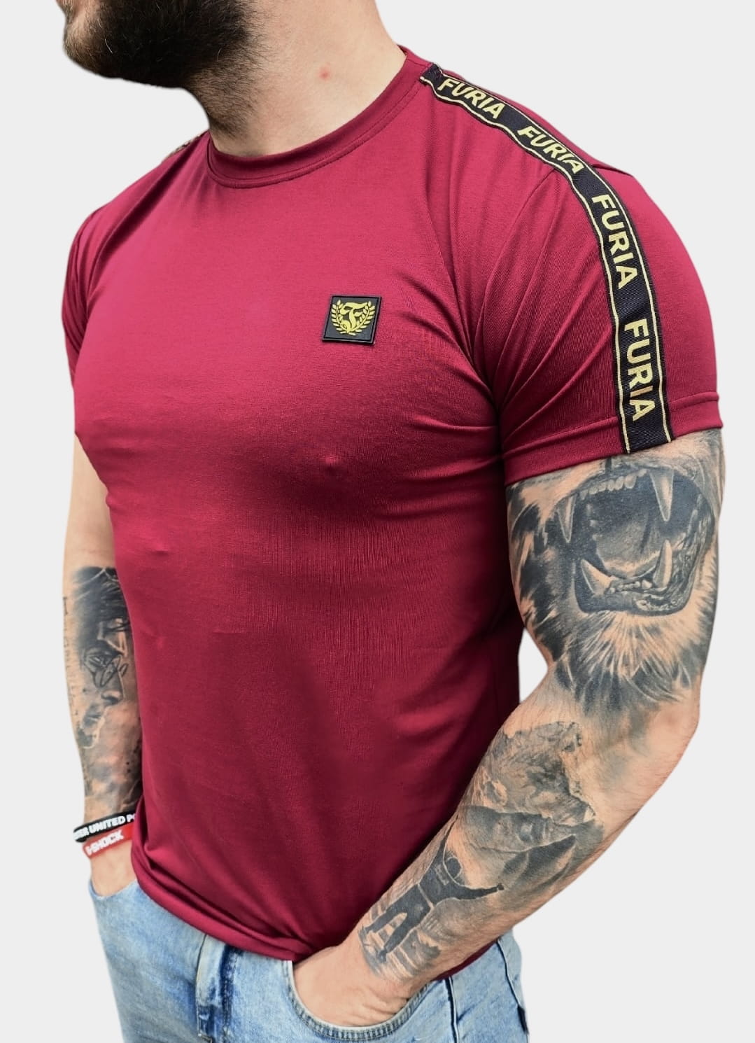 koszulka-bordowa-zlote-logo-tasma-furia
